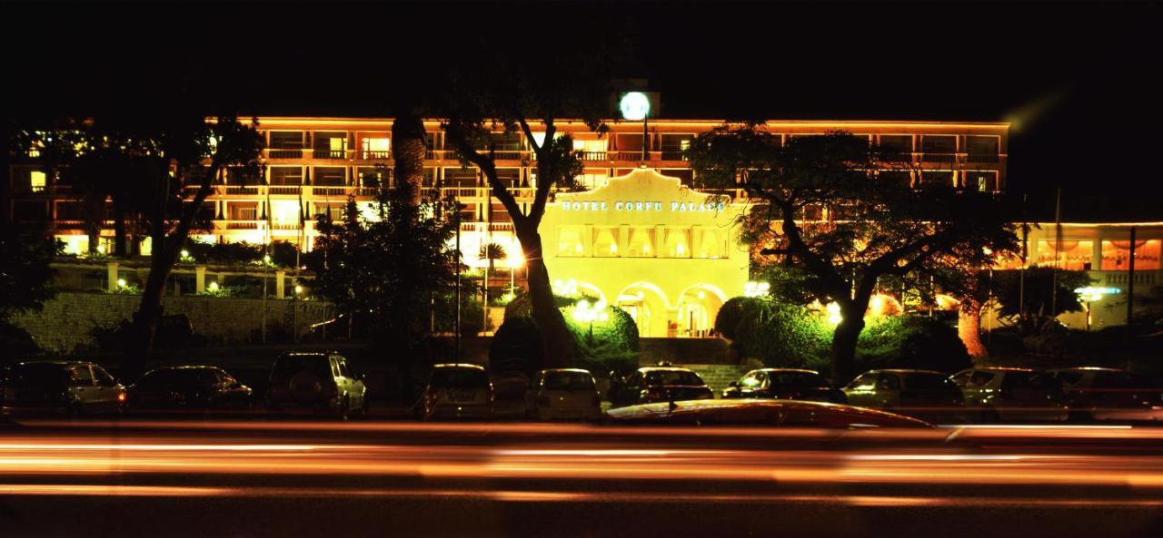 Corfu Palace Hotel Exterior foto The Grand Hotel at night