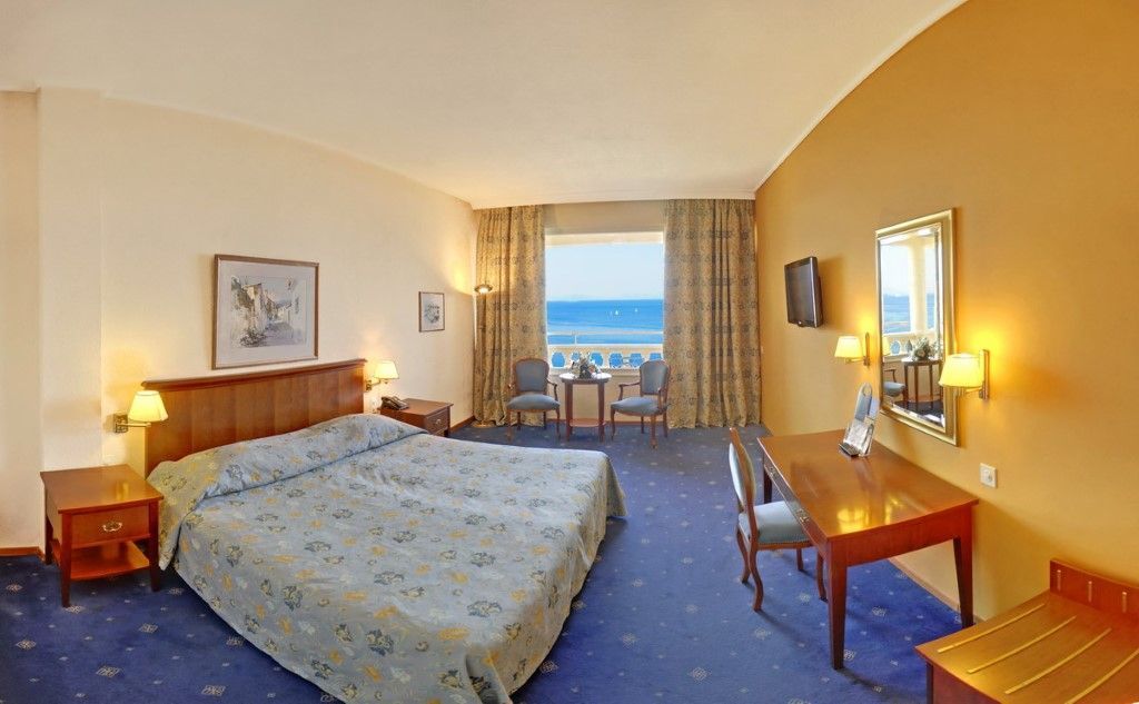 Corfu Palace Hotel Exterior foto A typical hotel room