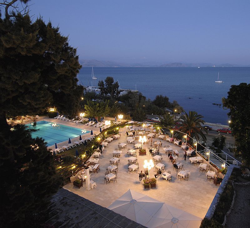 Corfu Palace Hotel Exterior foto The pool at the Hotel Splendid